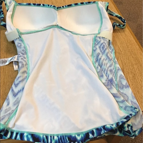 Beach Diva tankini blue white ruched size 10 with royal blue bottom No Boundries - Picture 6 of 8